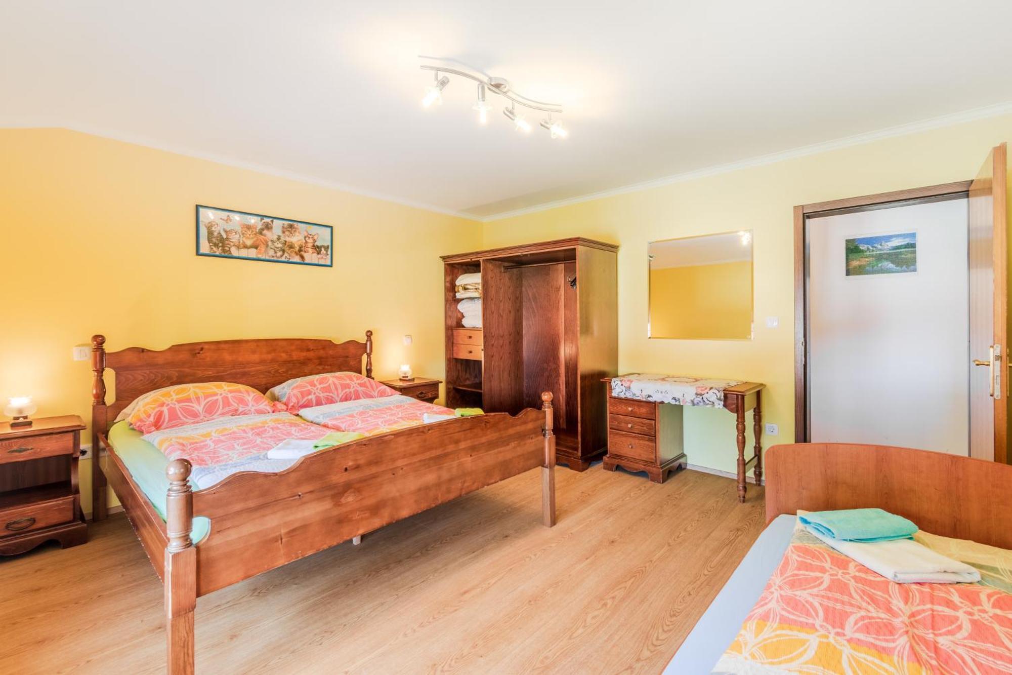 Apartments Orhideja 톨민 외부 사진