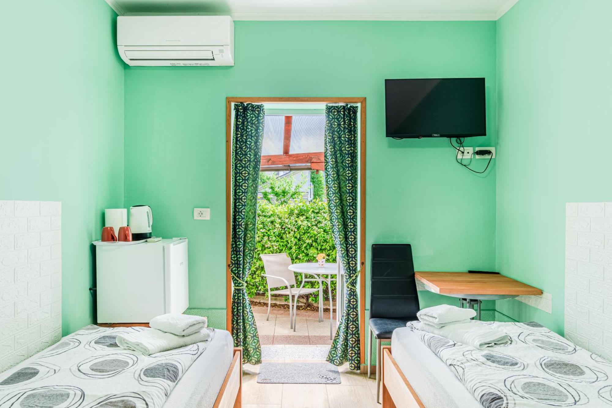 Apartments Orhideja 톨민 외부 사진