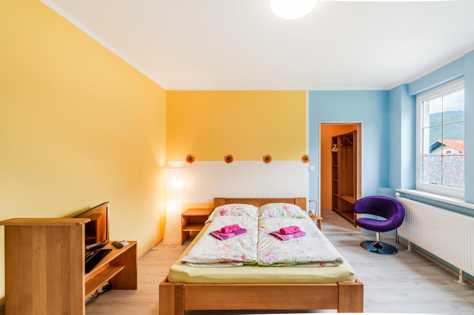 Apartments Orhideja 톨민 외부 사진