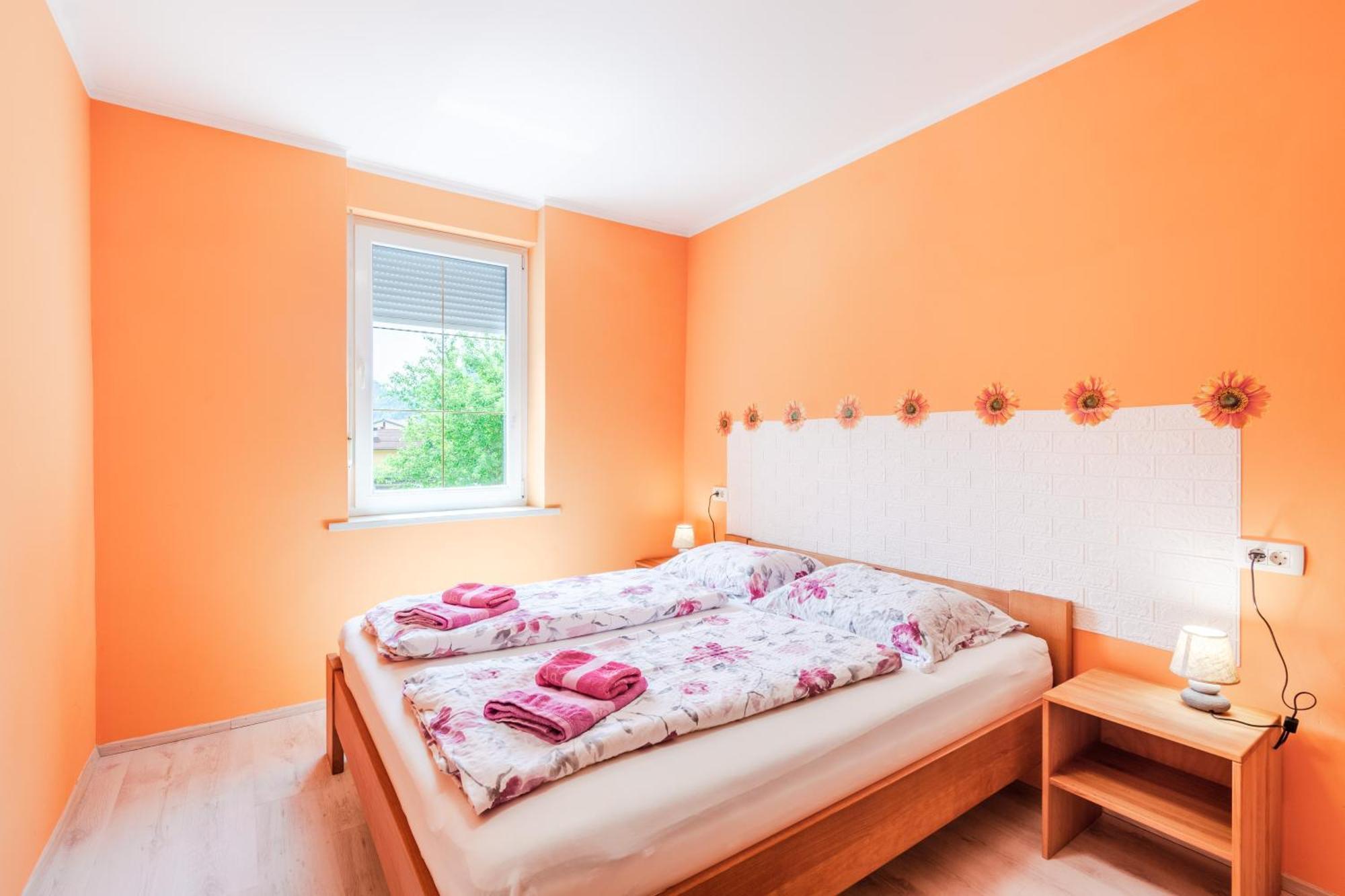Apartments Orhideja 톨민 외부 사진